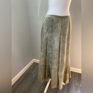 Chicos green suede leather midi skirt size 2